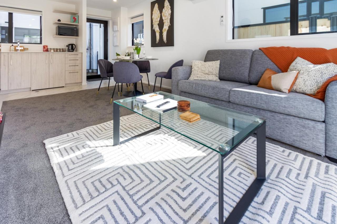 Central City Awaits 2 Bed 2 Bath With Carpark Christchurch Dış mekan fotoğraf
