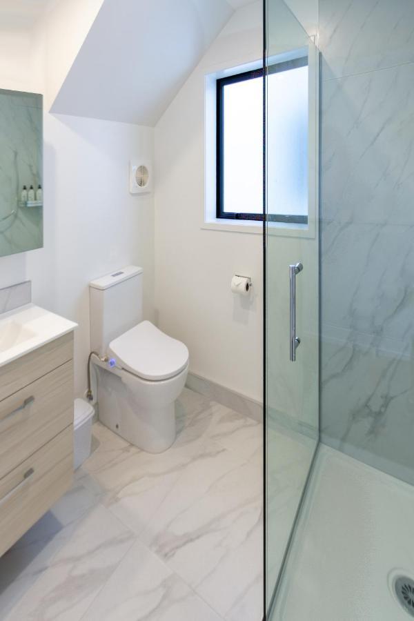Central City Awaits 2 Bed 2 Bath With Carpark Christchurch Dış mekan fotoğraf